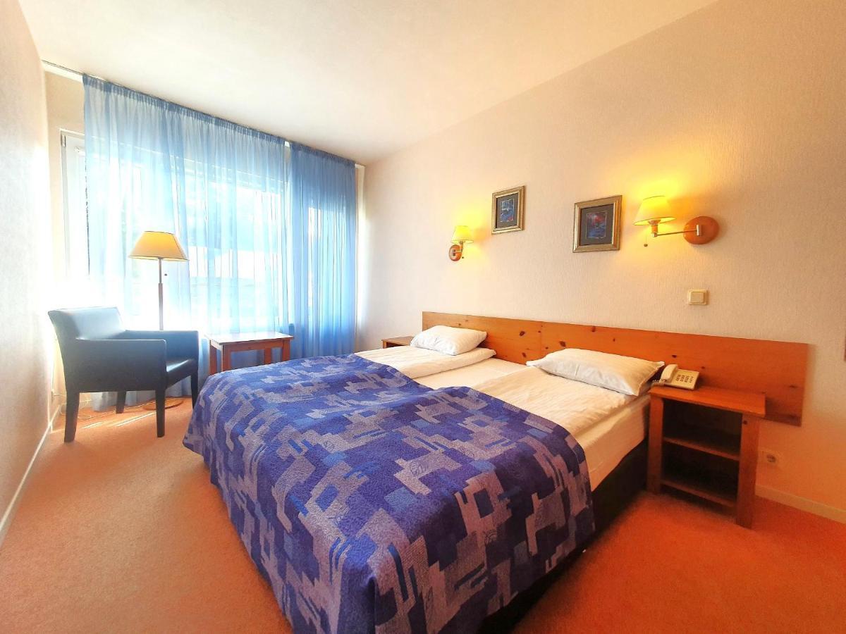 Good Stay Eiropa Hotel Economy Jūrkalne Zimmer foto