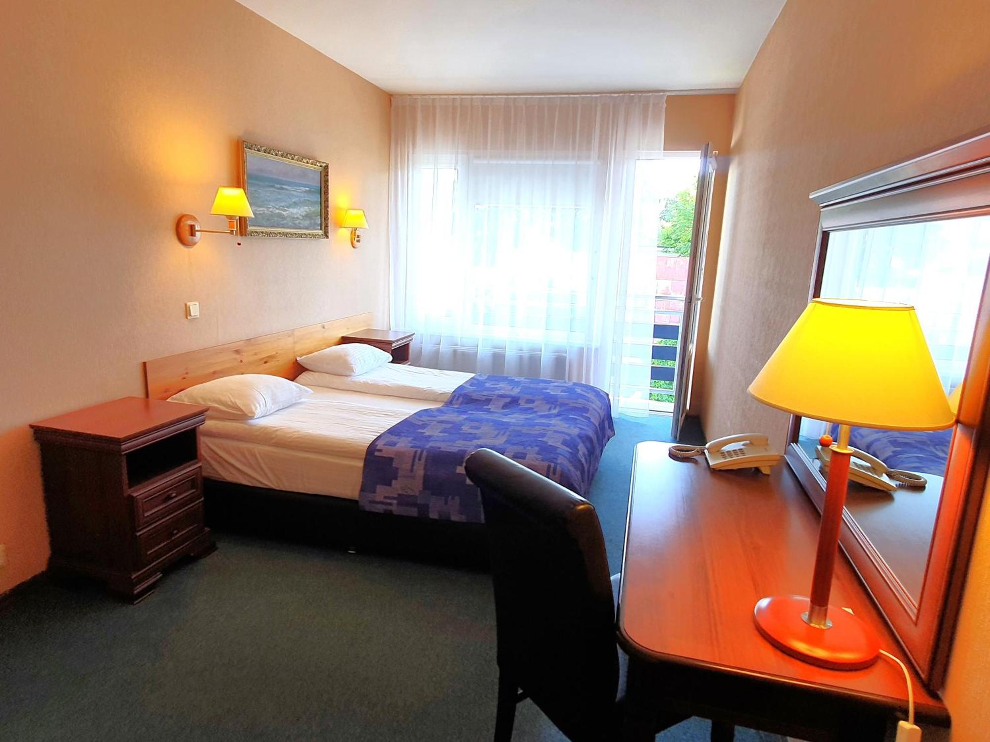 Good Stay Eiropa Hotel Economy Jūrkalne Zimmer foto
