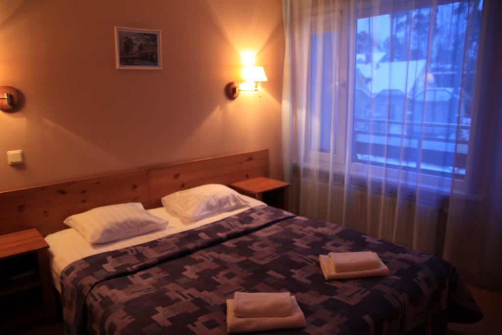Good Stay Eiropa Hotel Economy Jūrkalne Zimmer foto