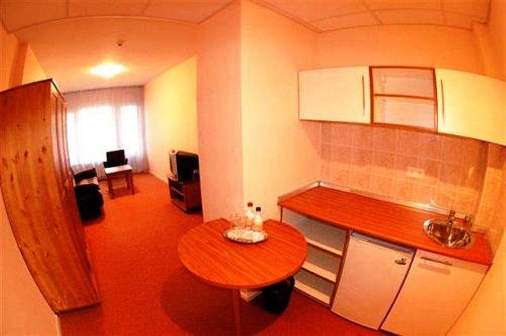 Good Stay Eiropa Hotel Economy Jūrkalne Zimmer foto